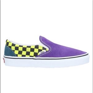New In Box Men’s Vans, Purple/Checked Size 9